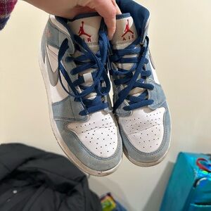 Nike Air Jordan High-Tops Blue and White